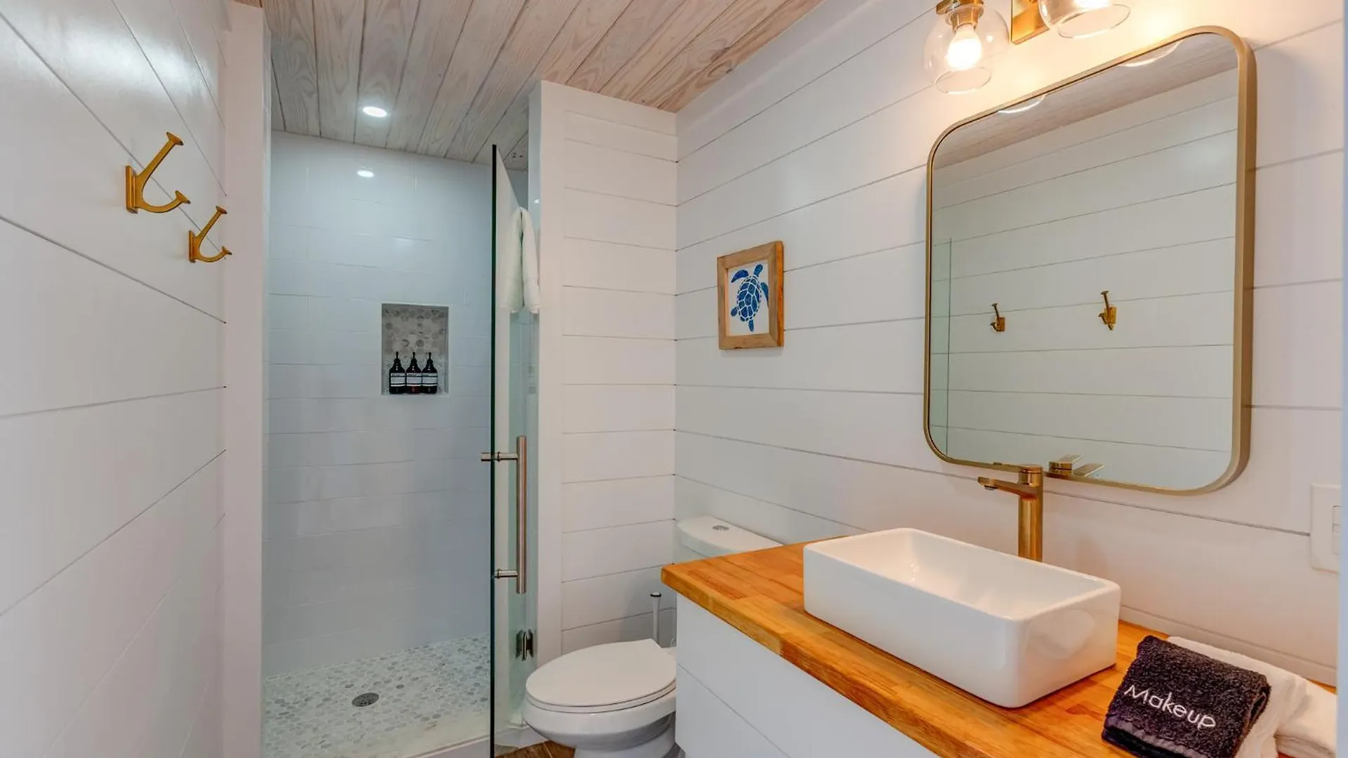 Elbow Reef Hotel Hope Town